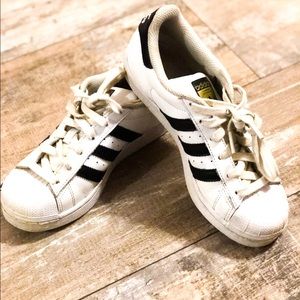 Adidas super stars